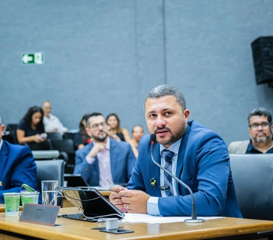 Vereador Will apresenta requerimento para estudo sobre cobertura e climatização das piscinas do Clube Aquático de Jordanésia