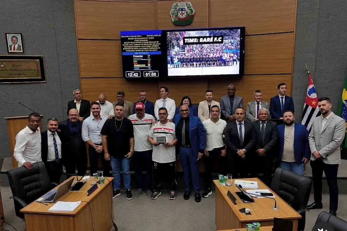 Câmara Municipal de Cajamar homenageia gestão de esporte e equipes finalistas do Campeonato Amador de Futebol de Campo