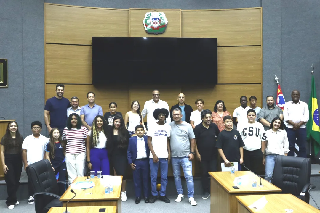 Primeira Sessão dos Vereadores Mirins marca início de projeto com grande participação e entusiasmo