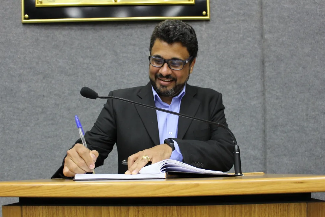 Edinho Domingues pede instituição financeira e base da GCM no Centro