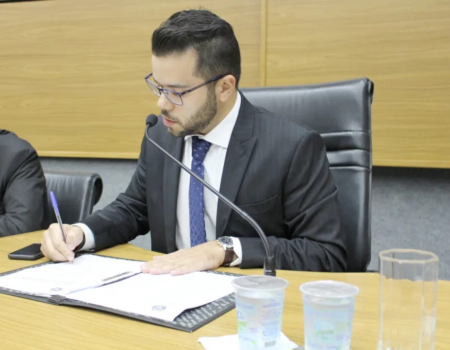 Eurico Missé cobra Projeto de ampliação do Cemitério Municipal