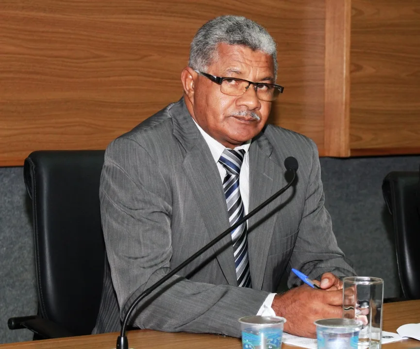 Vereador Mané do América requer linha de ônibus na Vila Santa Terezinha 