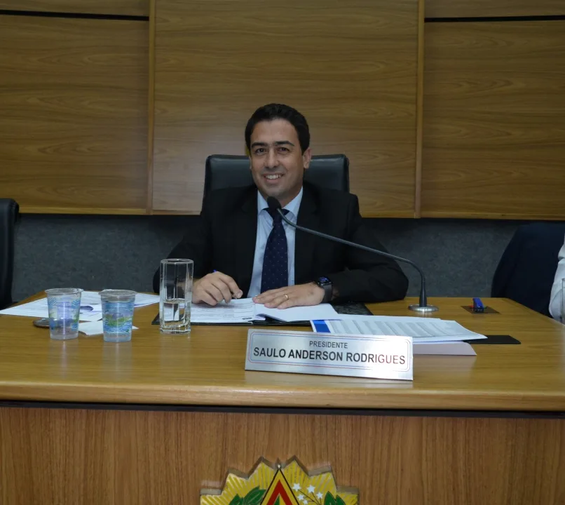 Vereador Saulo requer informações sobre ex-moradores da área da Câmara