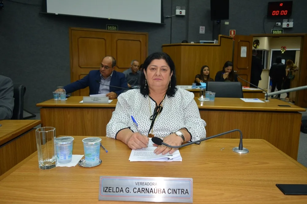 Izelda quer enfermeiros atuando no serviço da Central de Ambulância