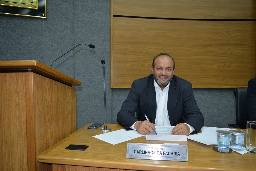 Carlinhos da Padaria solicita novos dados da Saúde no site da Prefeitura