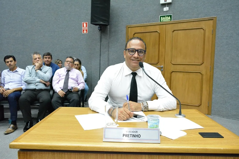 Pretinho apresenta Moção de Repudio à Sabesp