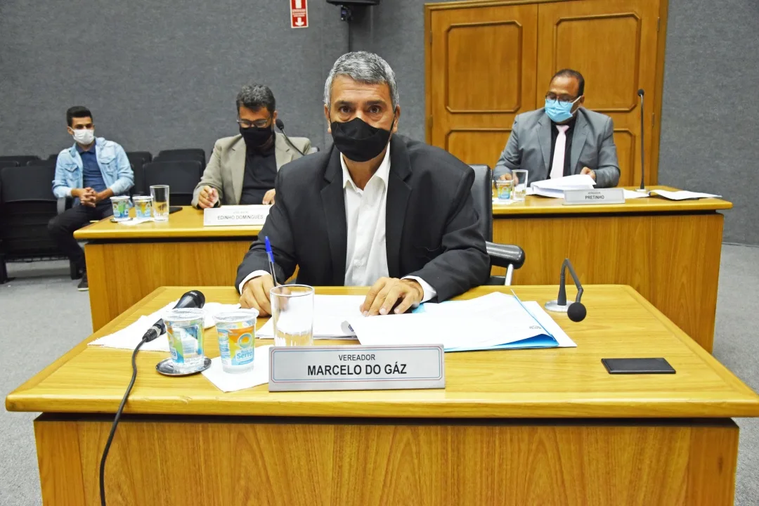 Marcelo do Gáz requer linha de ônibus com destino à Fazendinha