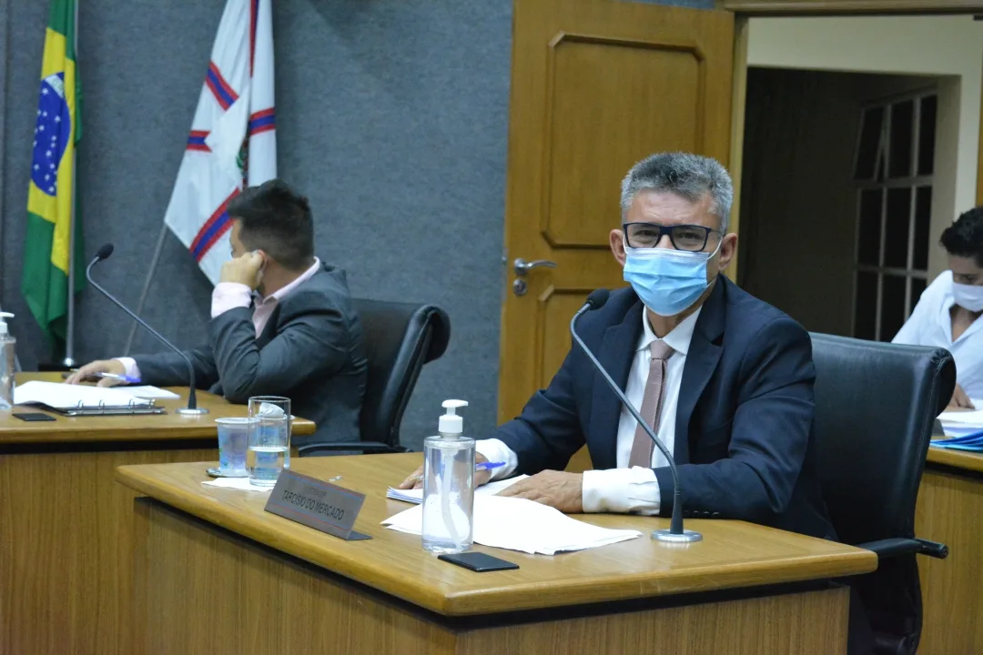 Tarcísio quer melhores condições para comunidade surda de Cajamar