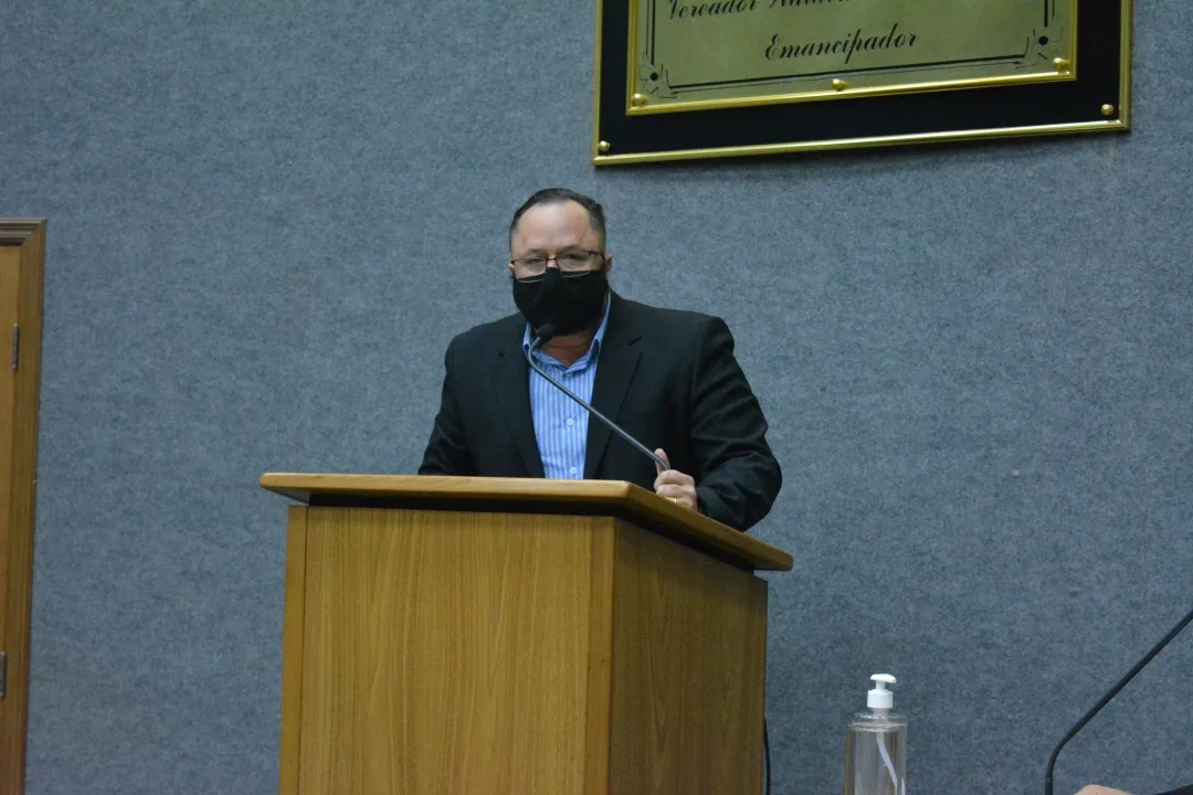 Fabiano Galvão pede empenho da Prefeitura na regularização do Gato Preto