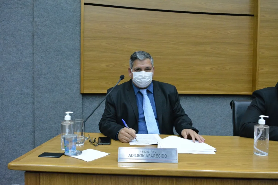 Adilson requer câmeras de monitoramento nas escolas para o retorno das aulas presenciais