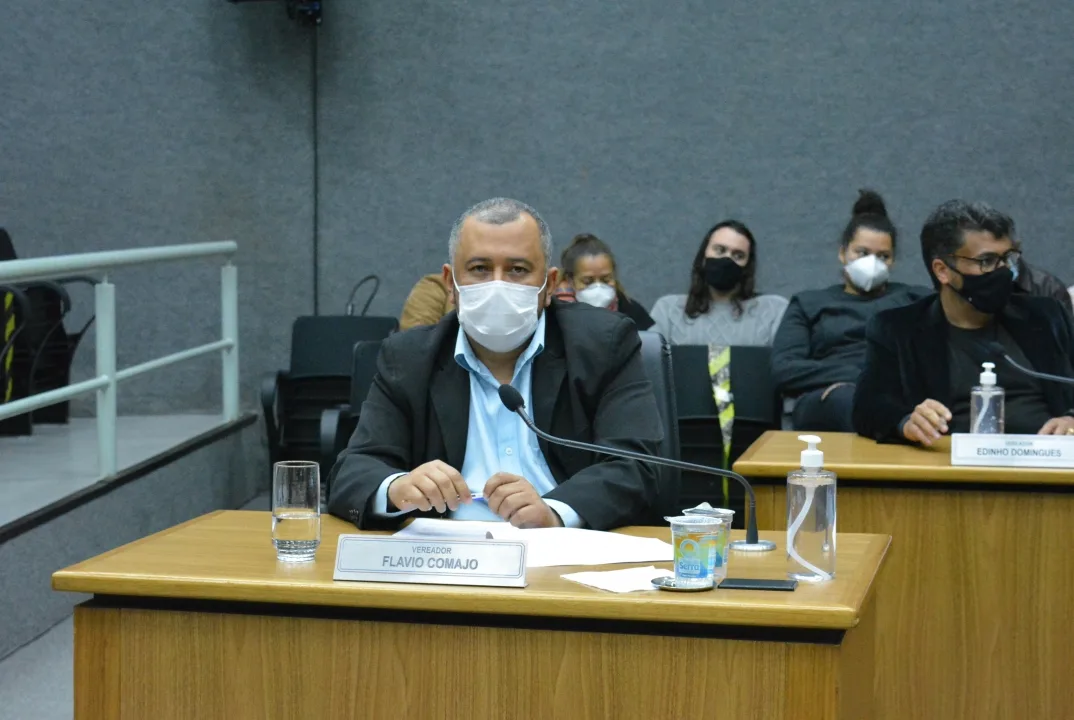 Flavio Comajo solicita pavimentação asfáltica nas ruas Jurupari