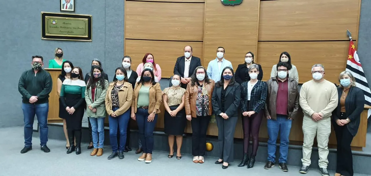 Posse dos novos conselheiros da educação aconteceu nesta sexta-feira (6)