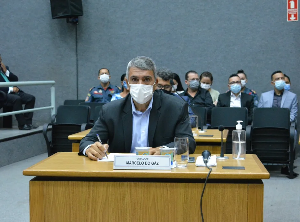 Marcelo do Gáz pede muro de arrimo na Rua Bento de Abreu