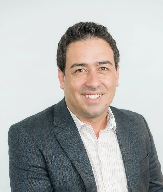 Vereador Saulo solicita revitalização de praça e parque na estrada João Felix no bairro da Olaria