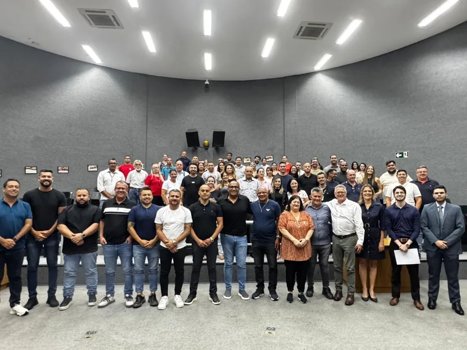Presidente da Câmara, Pretinho (PSB) realiza integração entre vereadores e funcionários