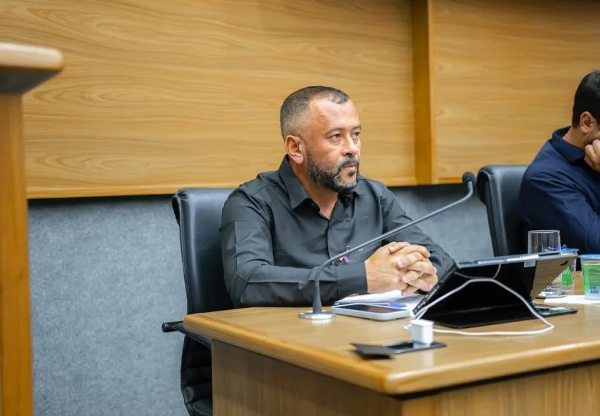 Flavio Comajo requer atualização e plano de regularização de comunidades da cidade